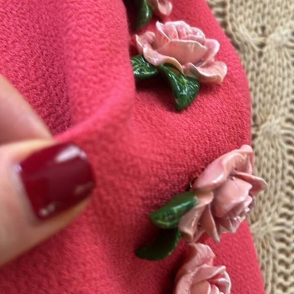 Dolce & Gabbana Red knee length Pencil Skirt with rose appliqué it40 size small - Picture 4 of 7